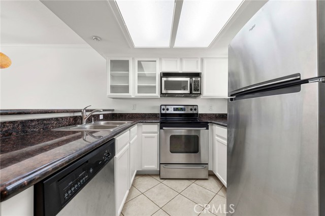 Detail Gallery Image 11 of 39 For 3440 Hathaway Ave #323,  Long Beach,  CA 90815 - 1 Beds | 1 Baths