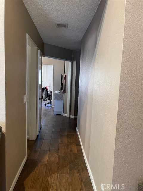 36964 Spanish Broom Drive, Palmdale CA: https://media.crmls.org/medias/abea28b5-fad5-4b73-8609-d0a81c7fe90e.jpg