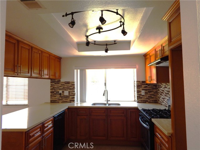 1829 Rockcrest Drive, Corona CA: https://media.crmls.org/medias/abeb0601-c710-47dd-bc4f-f9eedda76a29.jpg