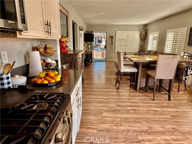 Detail Gallery Image 8 of 10 For 4709 Grape, Pico Rivera,  CA 90660 - 3 Beds | 2 Baths