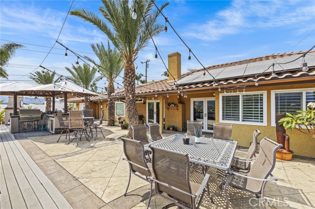 19151 Diplomat Avenue, Corona CA: https://media.crmls.org/medias/abebc2d5-310c-4c21-b60b-69e09c4df0a8.jpg