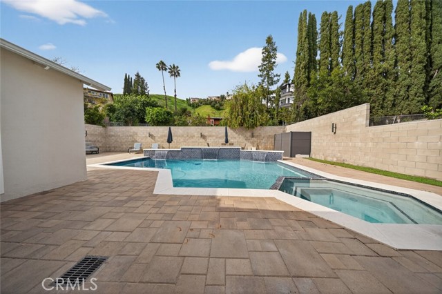 Detail Gallery Image 39 of 49 For 22247 De La Osa St, Woodland Hills,  CA 91364 - 4 Beds | 3 Baths