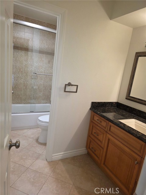 22242 Caminito Zaragoza, Laguna Hills CA: https://media.crmls.org/medias/abec65fd-1ee2-42c4-8999-f1f9c188409c.jpg