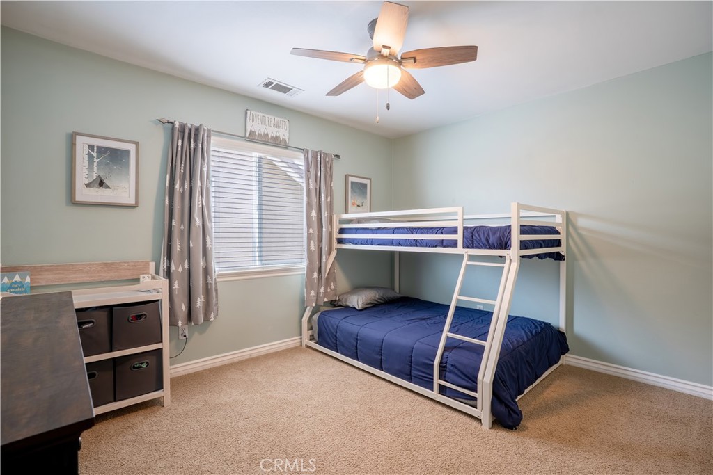 https://media.crmls.org/medias/abec6c1e-8ab5-49ce-9610-009fadecaa47.jpg?preset=X-Large