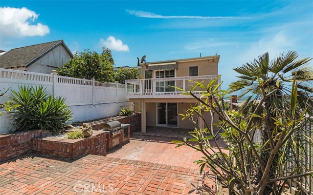 1020 Prospect Avenue, Hermosa Beach, California 90254, 4 Bedrooms Bedrooms, ,1 BathroomBathrooms,Residential,Sold,Prospect,PV22112459