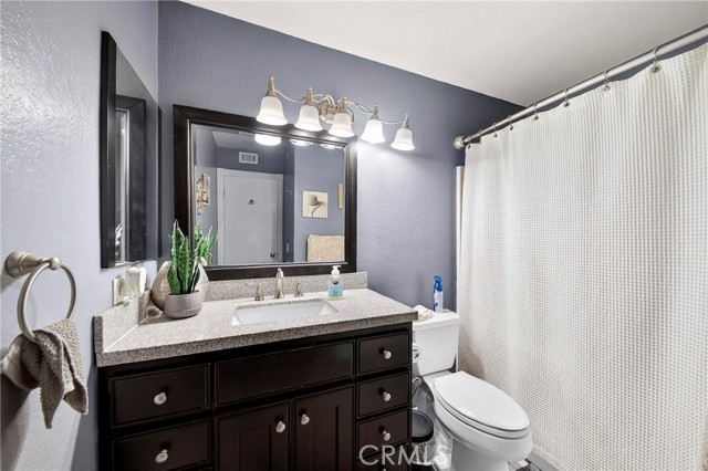 Detail Gallery Image 3 of 13 For 226 Star Pine Ct, Azusa,  CA 91702 - 2 Beds | 2 Baths