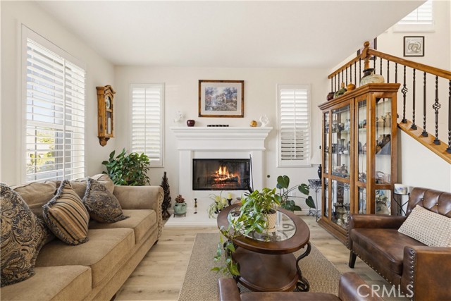 Detail Gallery Image 8 of 75 For 19721 Mathilde, Saugus,  CA 91350 - 5 Beds | 4 Baths