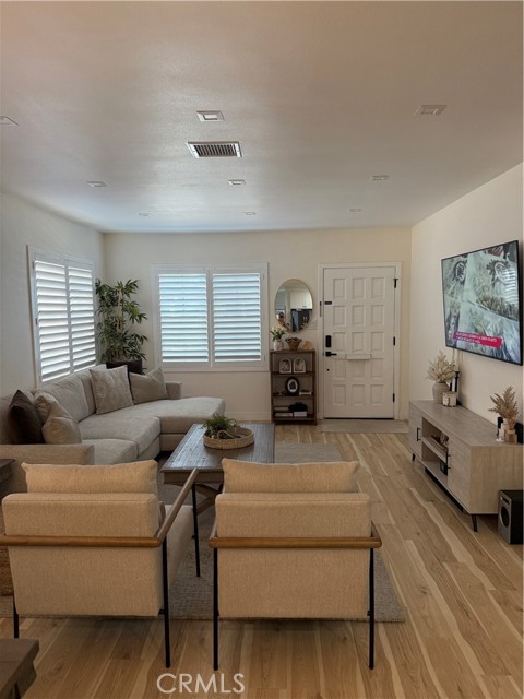 Detail Gallery Image 6 of 20 For 11413 Hayford, Norwalk,  CA 90650 - 3 Beds | 2 Baths