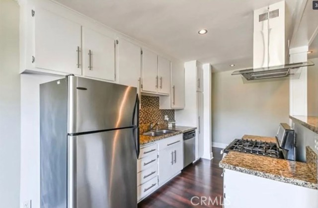 Detail Gallery Image 5 of 7 For 1605 Armacost Ave #202,  Los Angeles,  CA 90025 - 2 Beds | 1 Baths