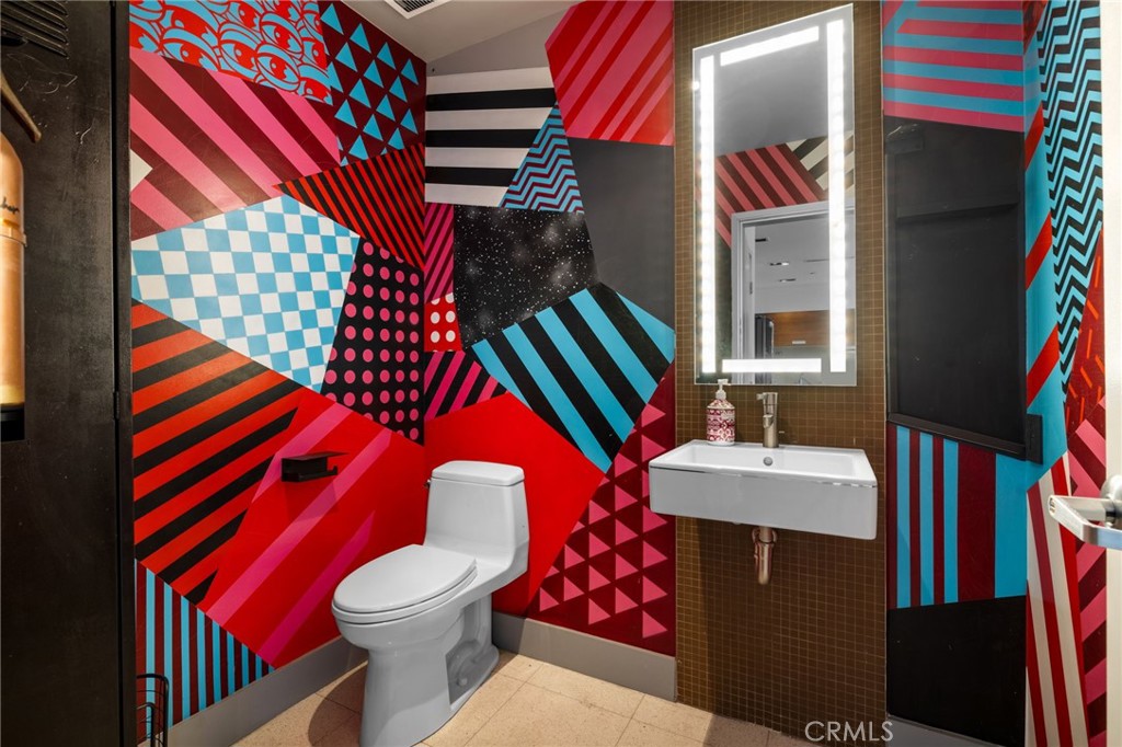 https://media.crmls.org/medias/abeecd65-7d9a-4b0b-87c7-1ea9f9446e30.jpg?preset=X-Large