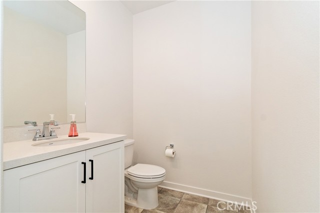 Detail Gallery Image 24 of 41 For 3962 Lavine Way #111,  Corona,  CA 92883 - 3 Beds | 2/1 Baths