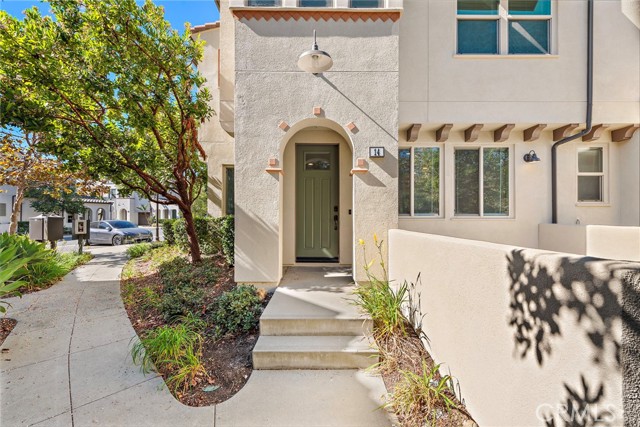 Detail Gallery Image 3 of 45 For 14 Hoya St, Rancho Mission Viejo,  CA 92694 - 3 Beds | 2/1 Baths