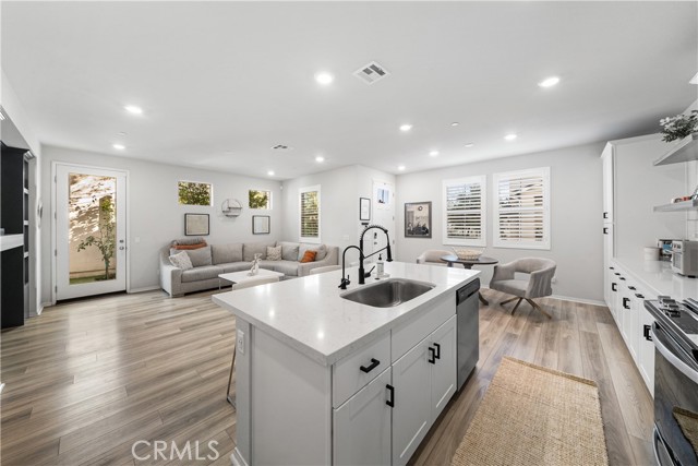 Detail Gallery Image 8 of 50 For 1152 Whirlwind, Rancho Mission Viejo,  CA 92694 - 3 Beds | 2/1 Baths