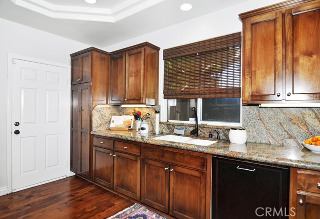 Detail Gallery Image 6 of 26 For 1581 Orange Ave #C,  Costa Mesa,  CA 92627 - 3 Beds | 2/1 Baths