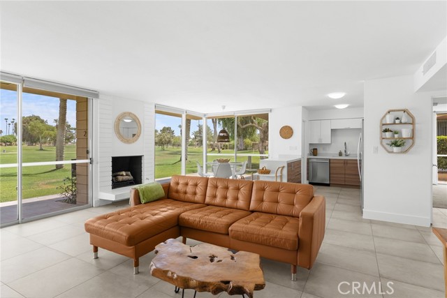 Front Image Thumbnail for CRIG26039855
