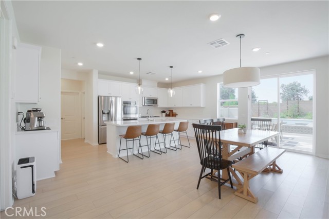 33060 Toledo Bend Court, Winchester CA: https://media.crmls.org/medias/abf26359-c0b1-460d-afef-73fb5e633114.jpg