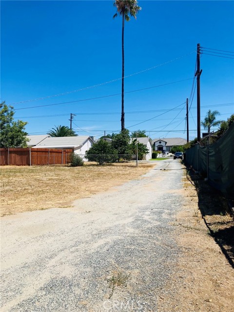 5214 Golden Avenue, Riverside CA: https://media.crmls.org/medias/abf295cc-4c92-4d5a-a2d4-ac884913cb3a.jpg