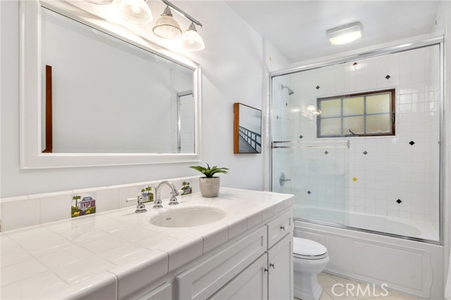 Detail Gallery Image 28 of 50 For 1212 2nd St, Manhattan Beach,  CA 90266 - 4 Beds | 3/1 Baths