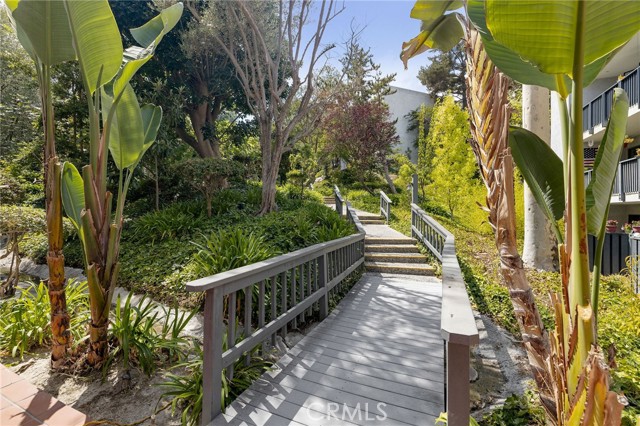 3614 Estates Lane, Rolling Hills Estates, California 90274, 3 Bedrooms Bedrooms, ,2 BathroomsBathrooms,Residential,Sold,Estates,SB22187548