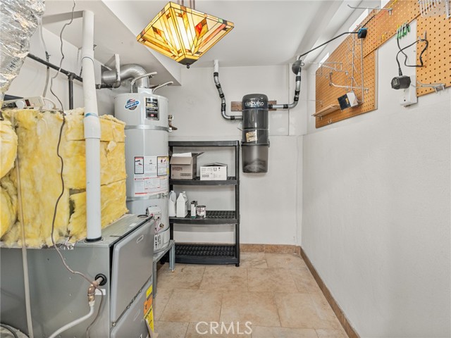 Detail Gallery Image 31 of 32 For 3506 Blossom Ln #C,  Redondo Beach,  CA 90278 - 3 Beds | 2/1 Baths