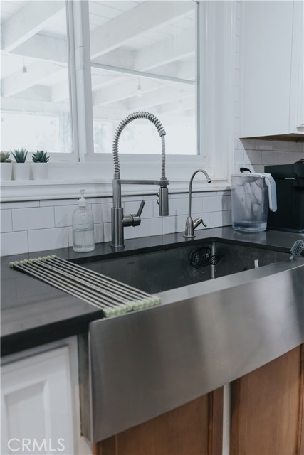 2438 Emerson Circle, Corona CA: https://media.crmls.org/medias/abf46a60-9840-49e7-a809-374c509a37e3.jpg