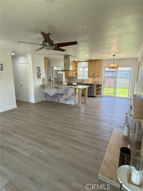 6372 Harvard Circle, Huntington Beach CA: https://media.crmls.org/medias/abf4e3cf-2ed0-4806-8305-c2c83d55bcfd.jpg