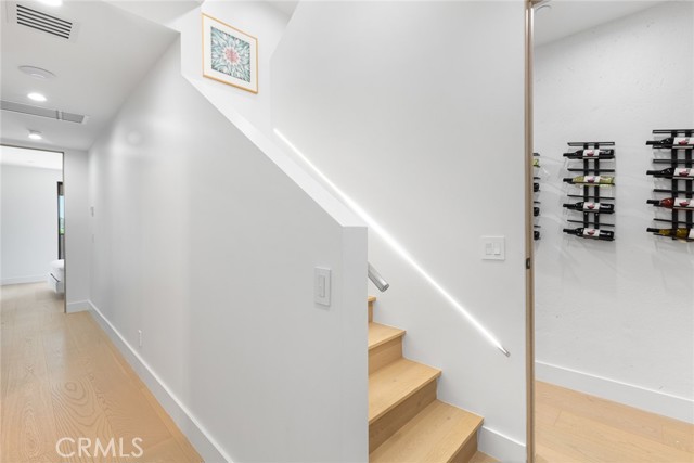5134 Medina Road, Woodland Hills CA: https://media.crmls.org/medias/abf507b0-2a47-4f2a-9b4e-66fe61cbfd46.jpg