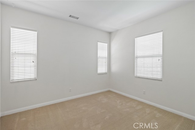 Detail Gallery Image 13 of 28 For 142 Yellow, Irvine,  CA 92618 - 4 Beds | 3 Baths