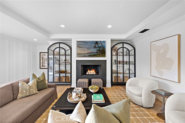 Detail Gallery Image 12 of 37 For 1725 Skylark, Newport Beach,  CA 92660 - 5 Beds | 4/1 Baths