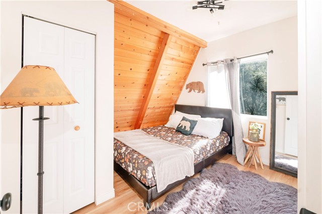 Detail Gallery Image 33 of 46 For 108 E Rainbow Bld, Big Bear City,  CA 92314 - 4 Beds | 1/1 Baths