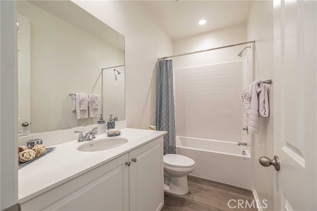 Detail Gallery Image 25 of 28 For 6127 W Avenue J9, Lancaster,  CA 93536 - 4 Beds | 3 Baths