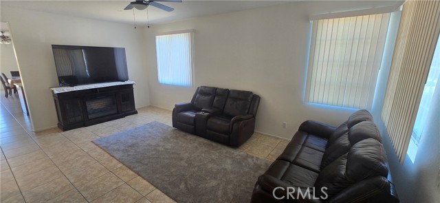 Detail Gallery Image 2 of 25 For 27653 Almont Way, Menifee,  CA 92585 - 4 Beds | 2 Baths