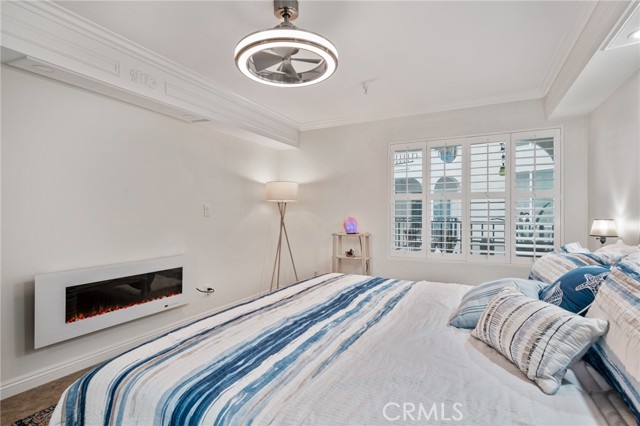 565 Esplanade, Redondo Beach, California 90277, 1 Bedroom Bedrooms, ,Residential,Sold,Esplanade,SB21248131