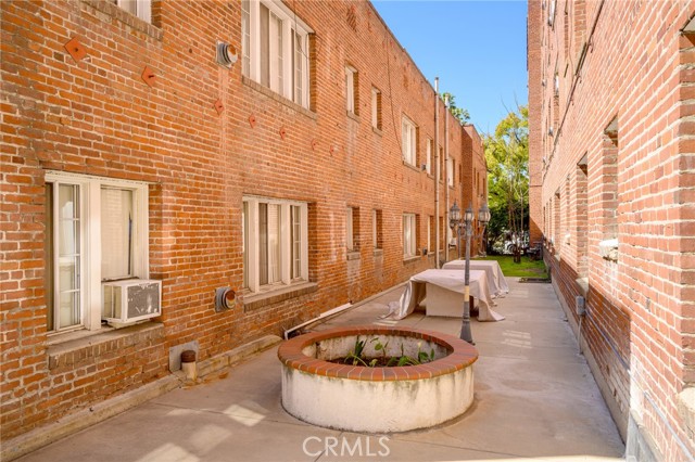 Detail Gallery Image 15 of 16 For 228 S Kenwood St #407,  Glendale,  CA 91205 - 0 Beds | 1 Baths