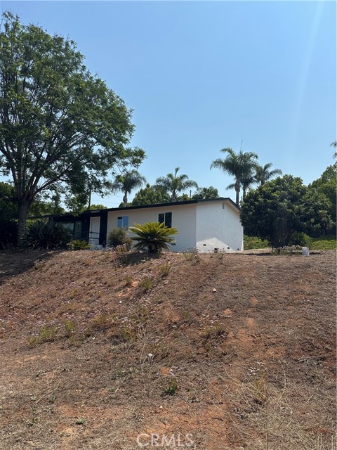 1624 York Drive, Vista CA: https://media.crmls.org/medias/abfa2c03-0598-4cc0-8cc0-fc6bd82c4659.jpg