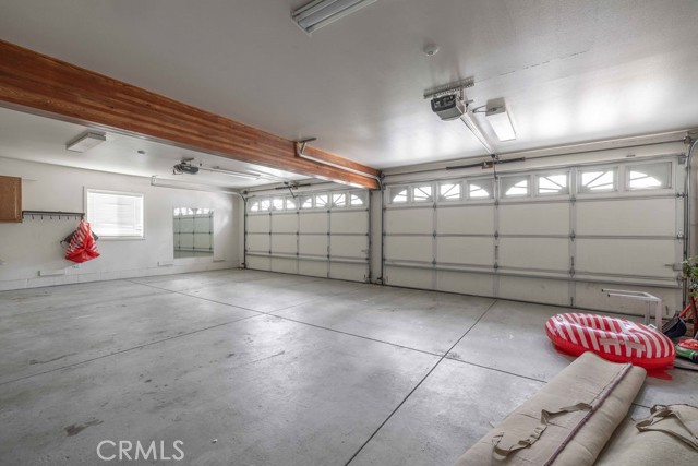 42385 Fox Farm Road, Big Bear Lake CA: https://media.crmls.org/medias/abfae2e2-6e4c-47ba-ba51-4718cb544afa.jpg