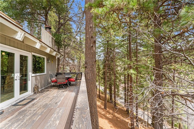 Detail Gallery Image 25 of 33 For 26565 Thunderbird Drive, Lake Arrowhead,  CA 92352 - 2 Beds | 1/1 Baths