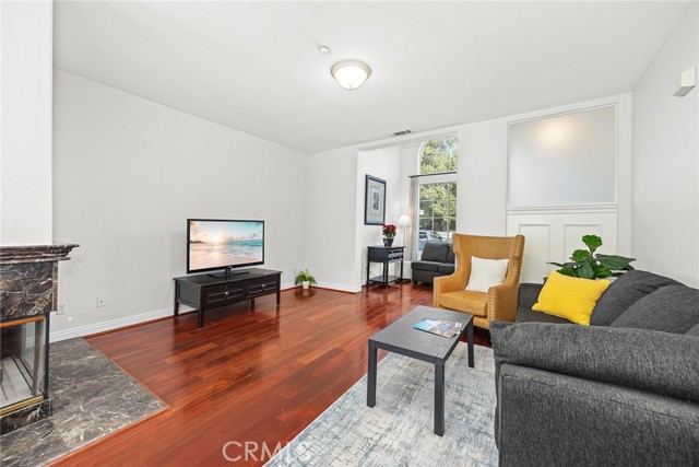 Detail Gallery Image 11 of 38 For 470 W Duarte #B,  Arcadia,  CA 91007 - 3 Beds | 2/1 Baths