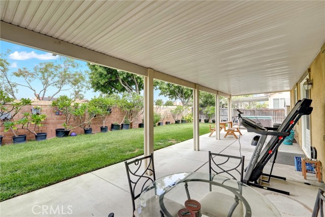 13576 Oxford Ct, Chino CA: https://media.crmls.org/medias/abfb9bb5-1cb3-4f23-96e5-eb31eab124c9.jpg