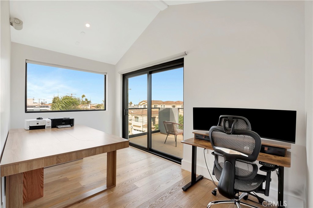 Abfbc3b2 E49b 4678 B085 1b12659185c8