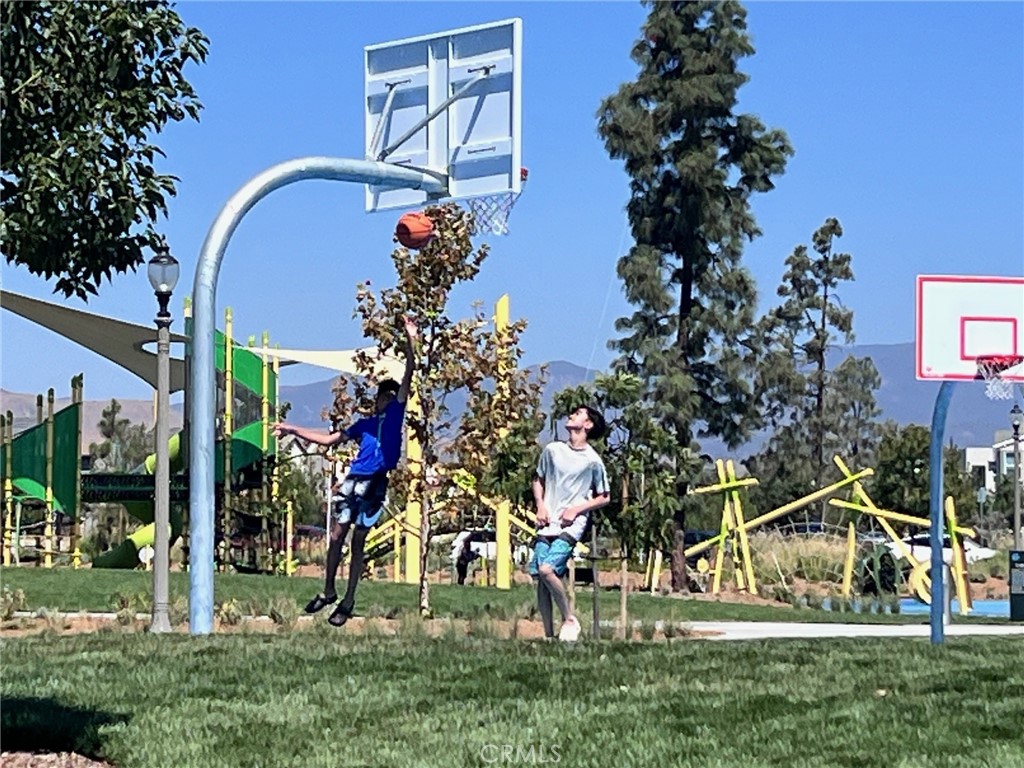 https://media.crmls.org/medias/abfc0101-622d-416e-b1b2-b66811741557.jpg?preset=X-Large