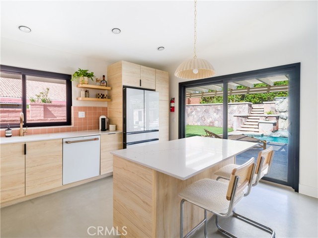 65800 Avenida Ladera, Desert Hot Springs CA: https://media.crmls.org/medias/abfc1066-45da-45eb-8589-d41ab31ccfa1.jpg