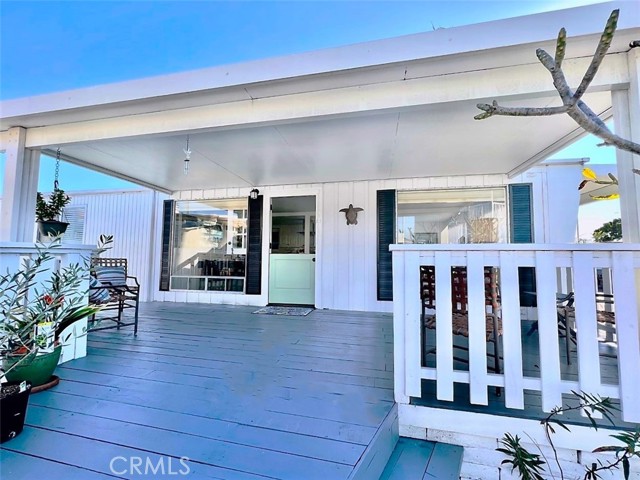 242 Lexington Circle, Newport Beach CA: https://media.crmls.org/medias/abfd212f-fd74-4d51-9cc3-8c4c7fea3c23.jpg