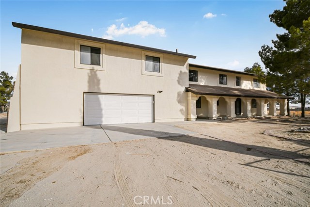 Detail Gallery Image 2 of 34 For 2887 Orange St, Rosamond,  CA 93560 - 4 Beds | 2/1 Baths