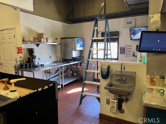1355 Washington Avenue, Oroville, California 95965, ,Commercial Sale,For Sale,Washington,SN25023807