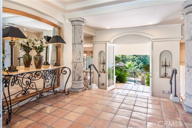 Detail Gallery Image 17 of 22 For 3589 Lariat Ln, Rolling Hills Estates,  CA 90274 - 5 Beds | 5/1 Baths