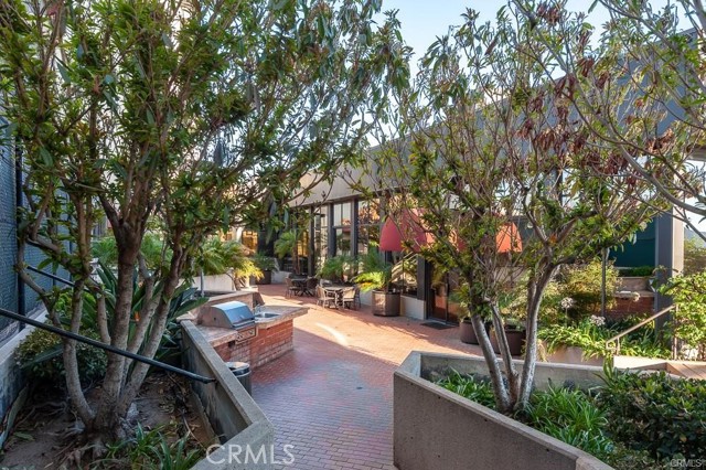 Detail Gallery Image 11 of 24 For 343 Pioneer Dr #605,  Glendale,  CA 91203 - 2 Beds | 2 Baths