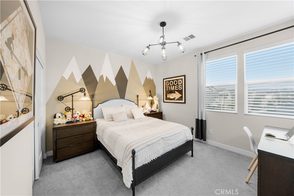 https://media.crmls.org/medias/ac0047a6-35ac-4326-8089-a74ebed3f42a.jpg?preset=X-Large