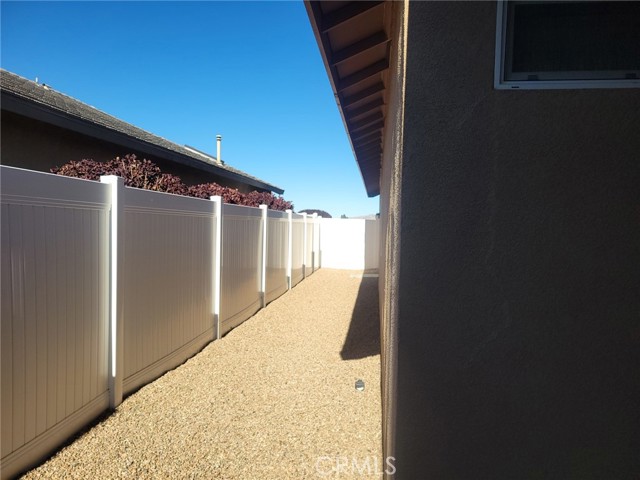 Detail Gallery Image 23 of 26 For 16751 Silica Dr, Victorville,  CA 92395 - 3 Beds | 2 Baths