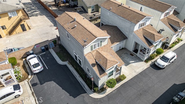 Detail Gallery Image 33 of 40 For 9921 Flora Vista #5,  Bellflower,  CA 90706 - 4 Beds | 2 Baths